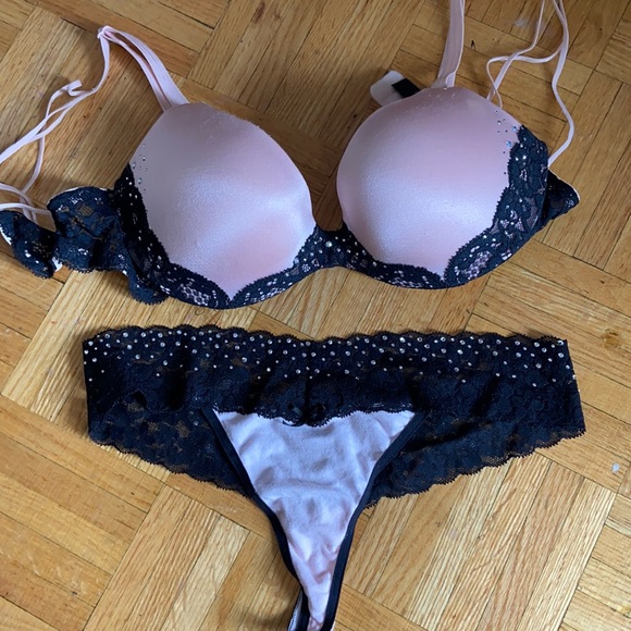 La Senza bra and thong